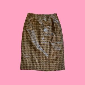 Harve Benard Houndstooth Knee Length Shiny Skirt Size 6 Vintage